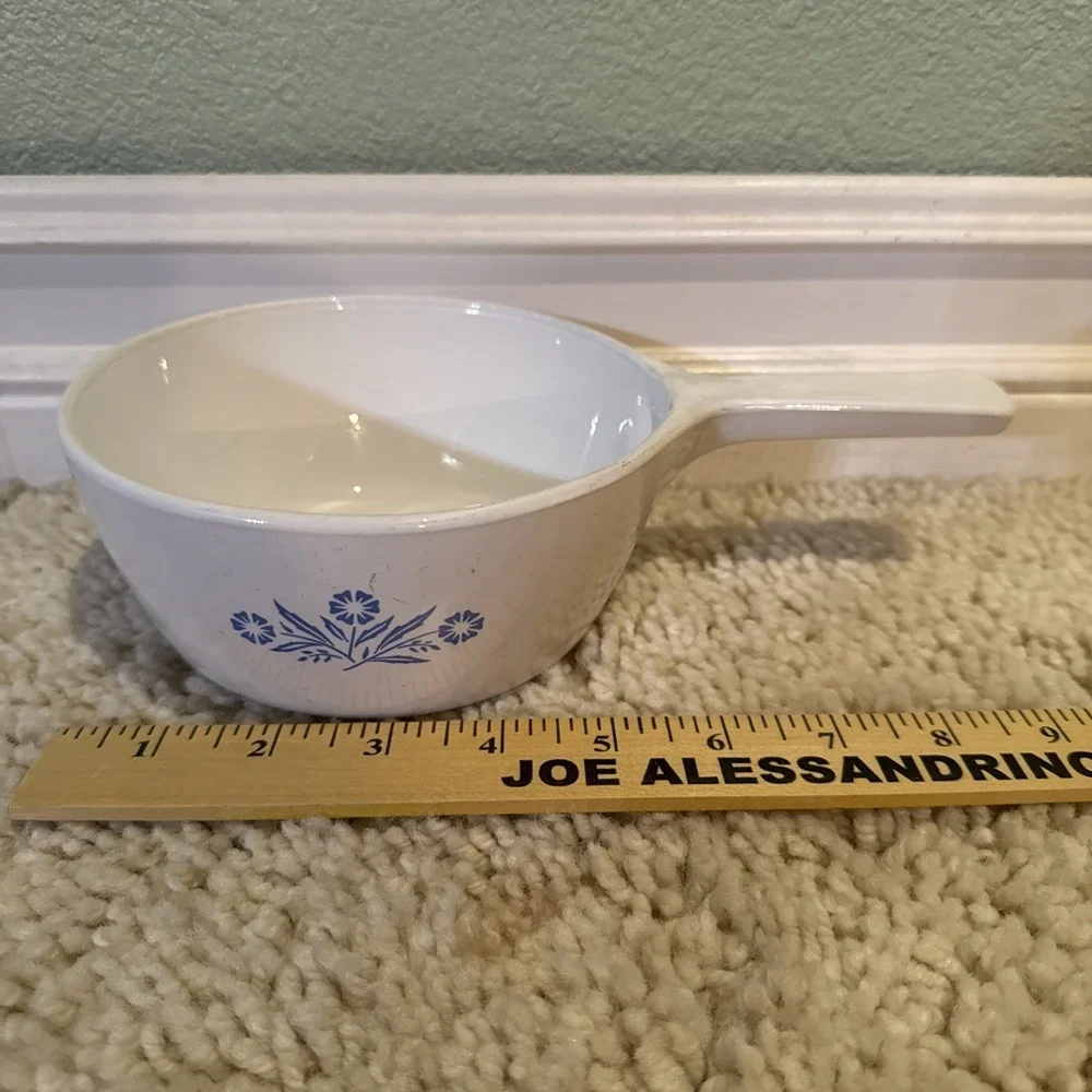 2 Piece Corning Ware Blue Cornflower Set  P-82-B P-83-B  One Glass Lid